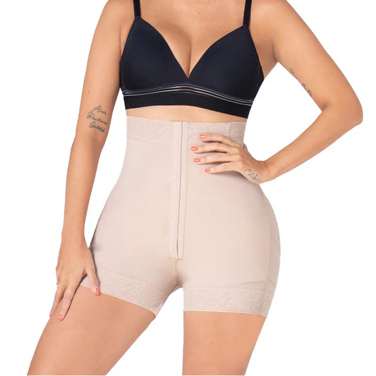 LEVANTA COLA EXTRA CORTO TALLE ALTO CON DOS FILAS DE BROCHES 024658